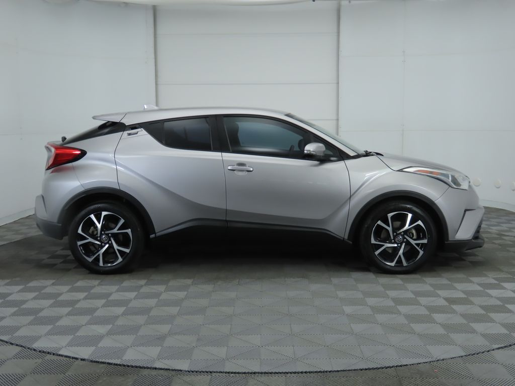 2018 Toyota C-HR XLE 4