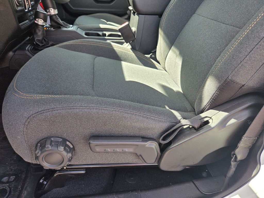 Used 2024 Jeep Wrangler SUV