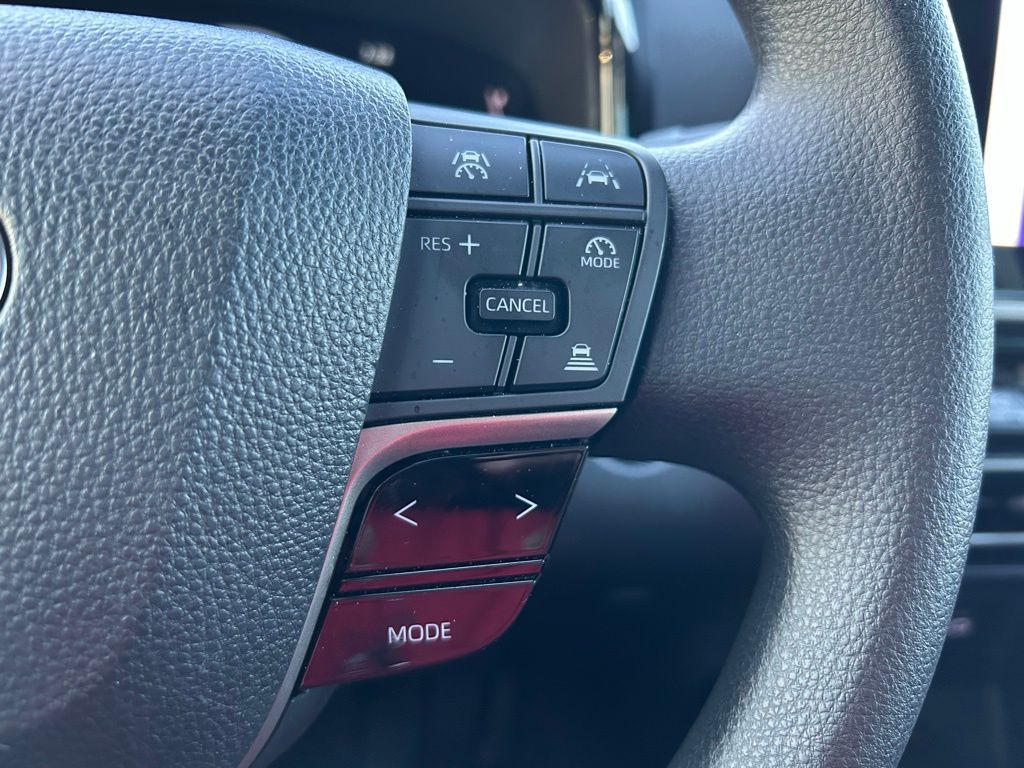 Thumbnail: 2025 Toyota Camry - 18