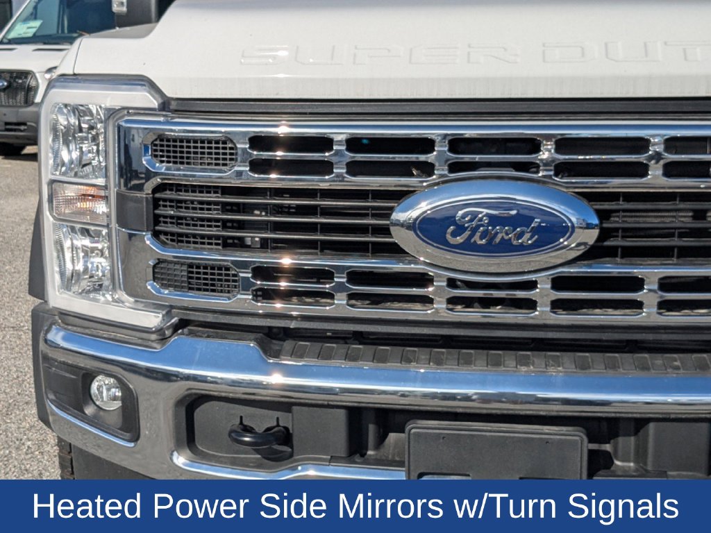 2025 Ford F-550 Chassis XL