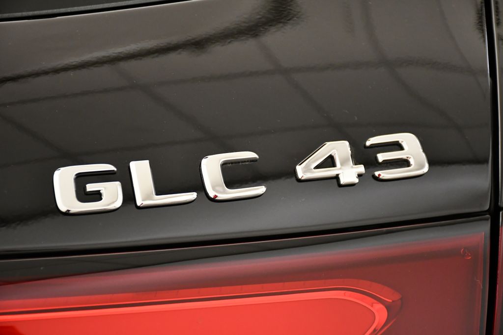 Thumbnail: 2026 Mercedes-Benz GLC - 11