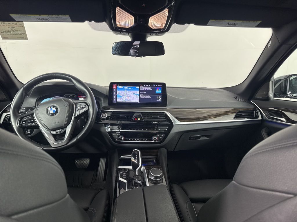 Thumbnail: 2023 BMW 5 Series - 15