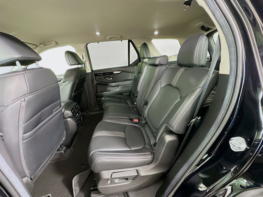 Thumbnail: 2025 Honda Pilot - 23