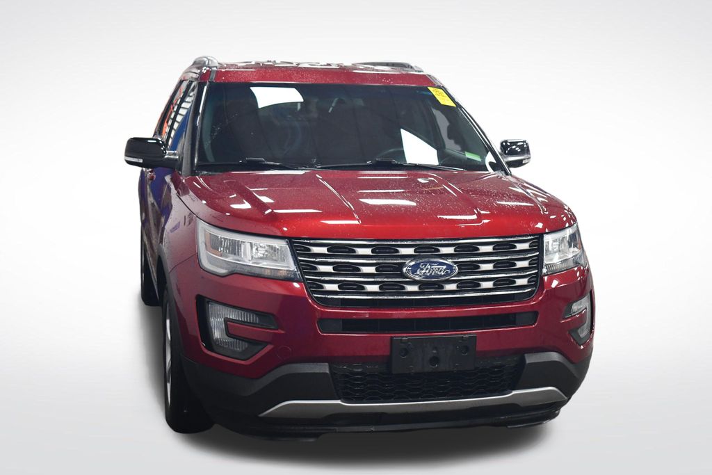 Thumbnail: 2016 Ford Explorer - 3