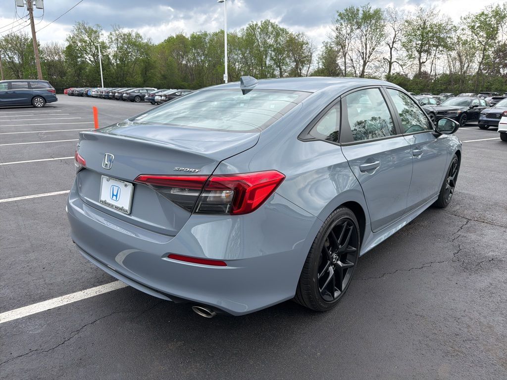 Thumbnail: 2024 Honda Civic - 5