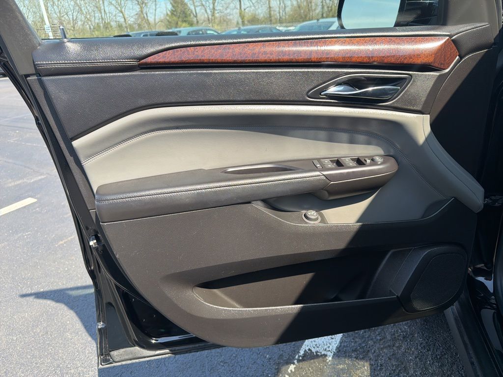 Thumbnail: 2011 Cadillac SRX - 18