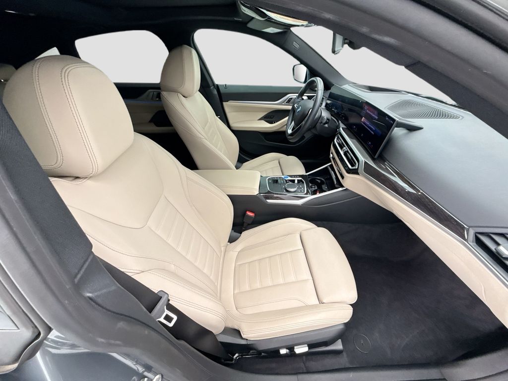 Thumbnail: 2023 BMW i4 - 19