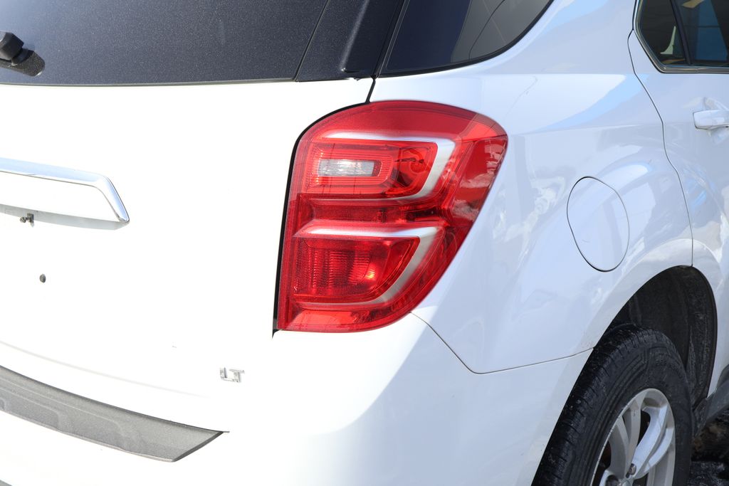 Thumbnail: 2017 Chevrolet Equinox - 7