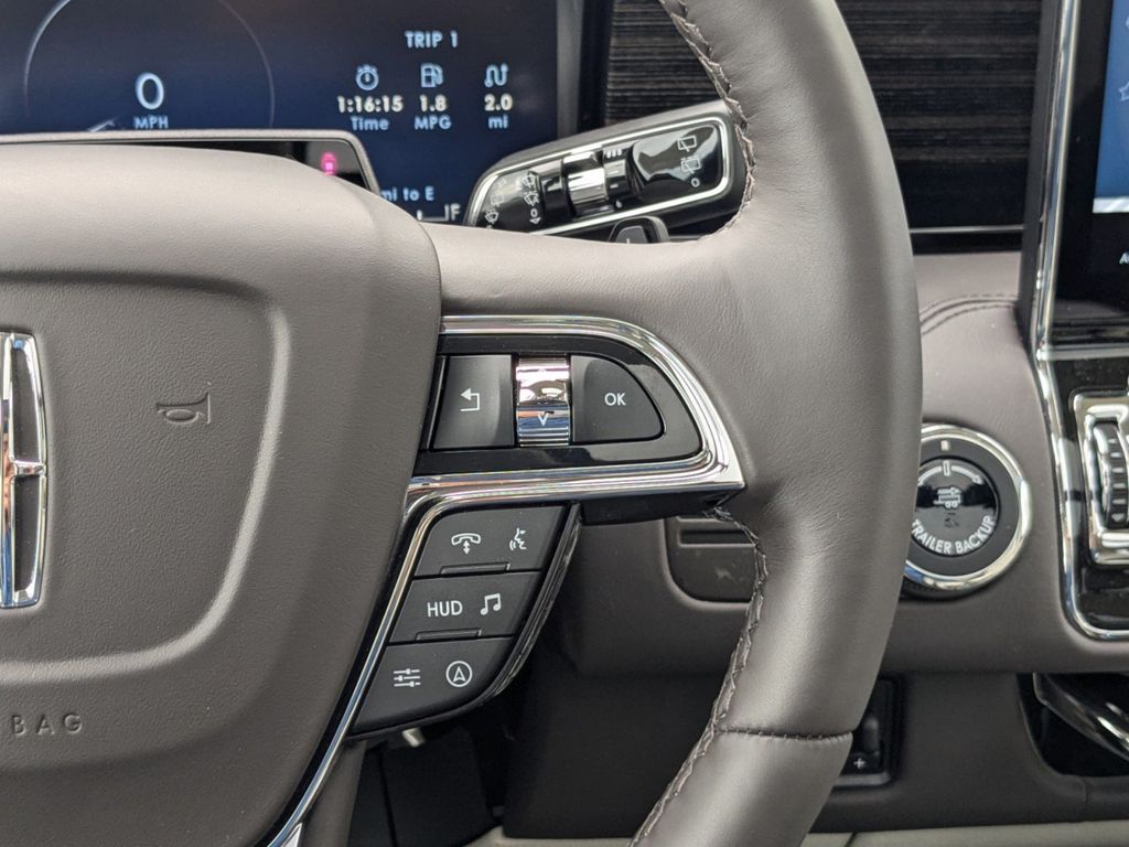 2024 Lincoln Navigator Black Label