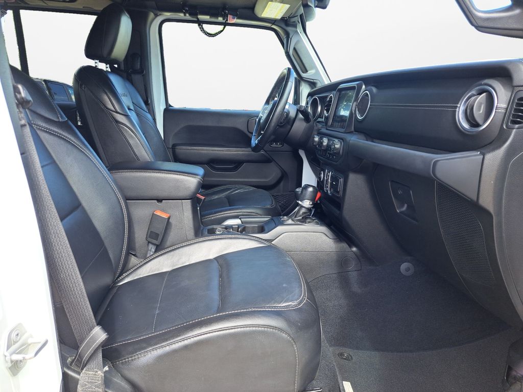 Used Car 2018 Jeep Wrangler  Unlimited Sahara For Sale Under $30,000 In Austin, Texas