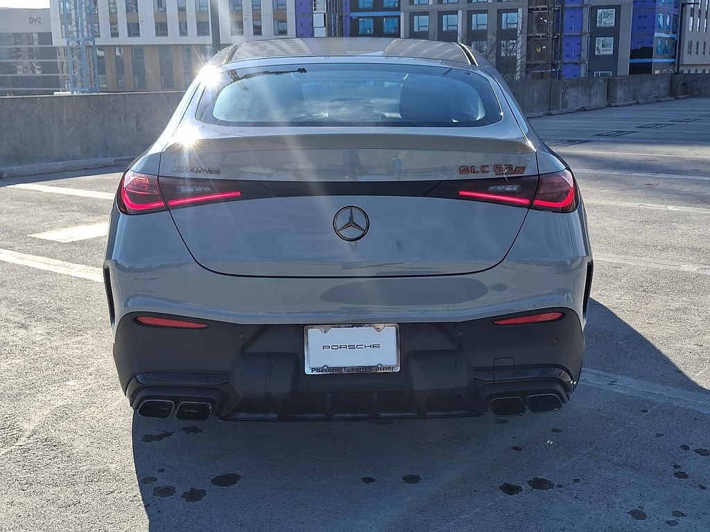 Thumbnail: 2025 Mercedes-Benz GLC - 9