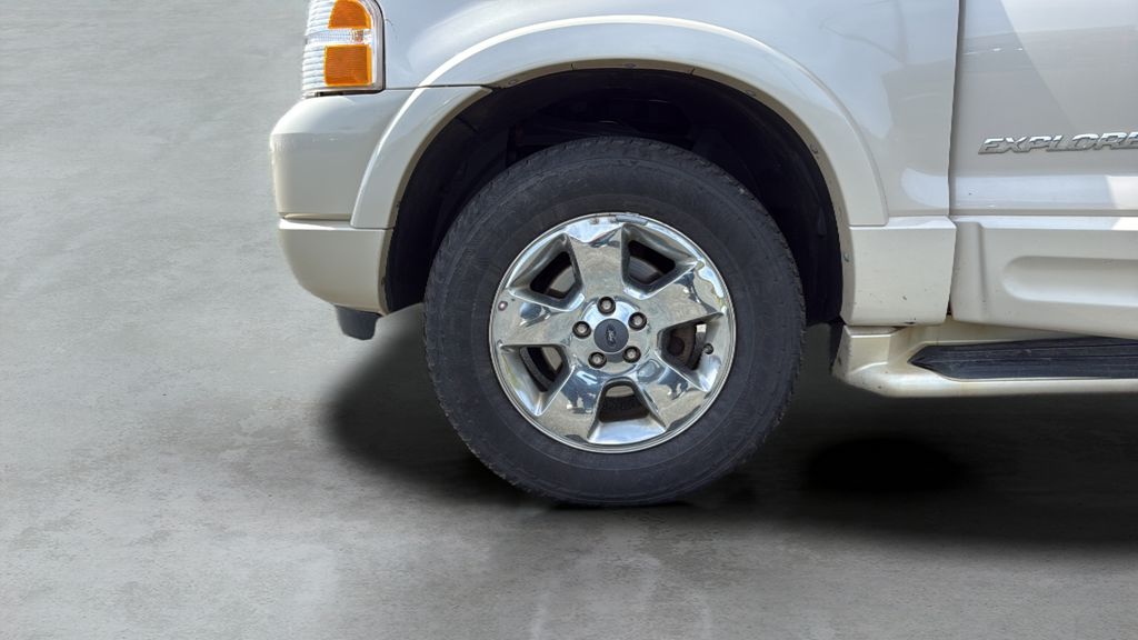 2005 Ford Explorer