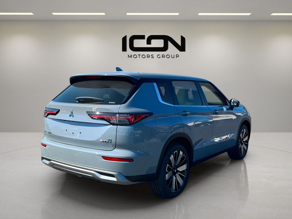 New 2026 Mitsubishi Outlander PHEV SUV