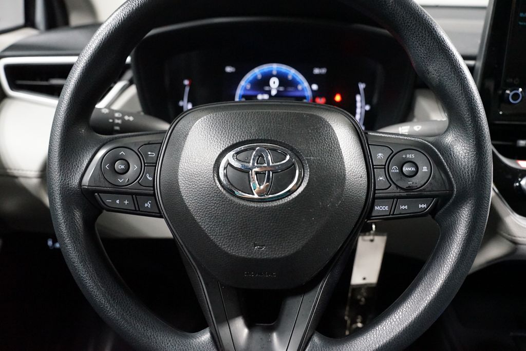 Thumbnail: 2026 Toyota Corolla Cross - 12