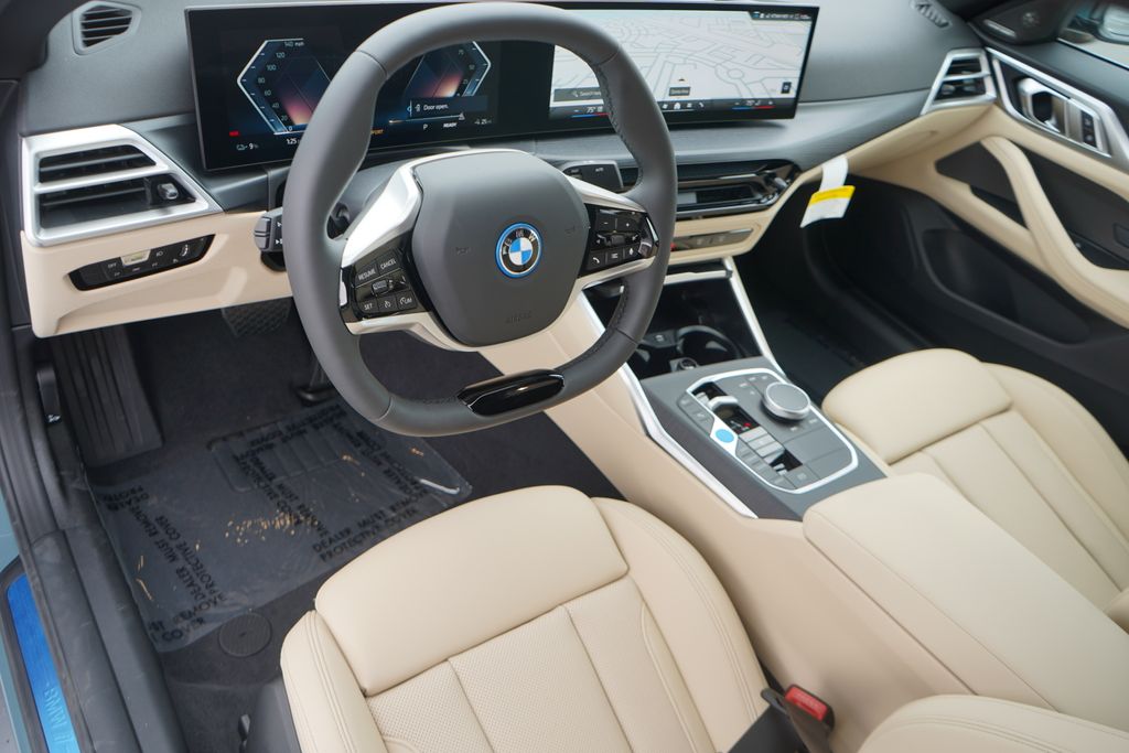 2025 BMW i4 eDrive40 12