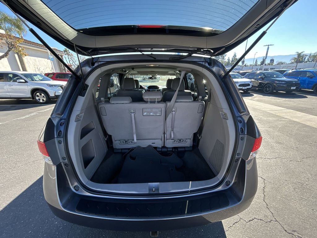 Thumbnail: 2016 Honda Odyssey - 24