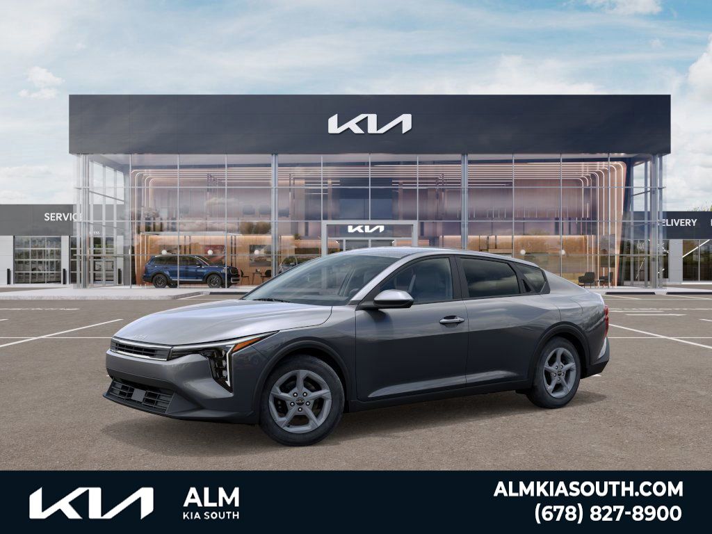 2025 Kia K4 LXS photo 2