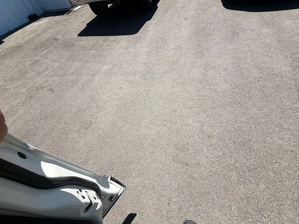Used 2022 White Ford S image 33