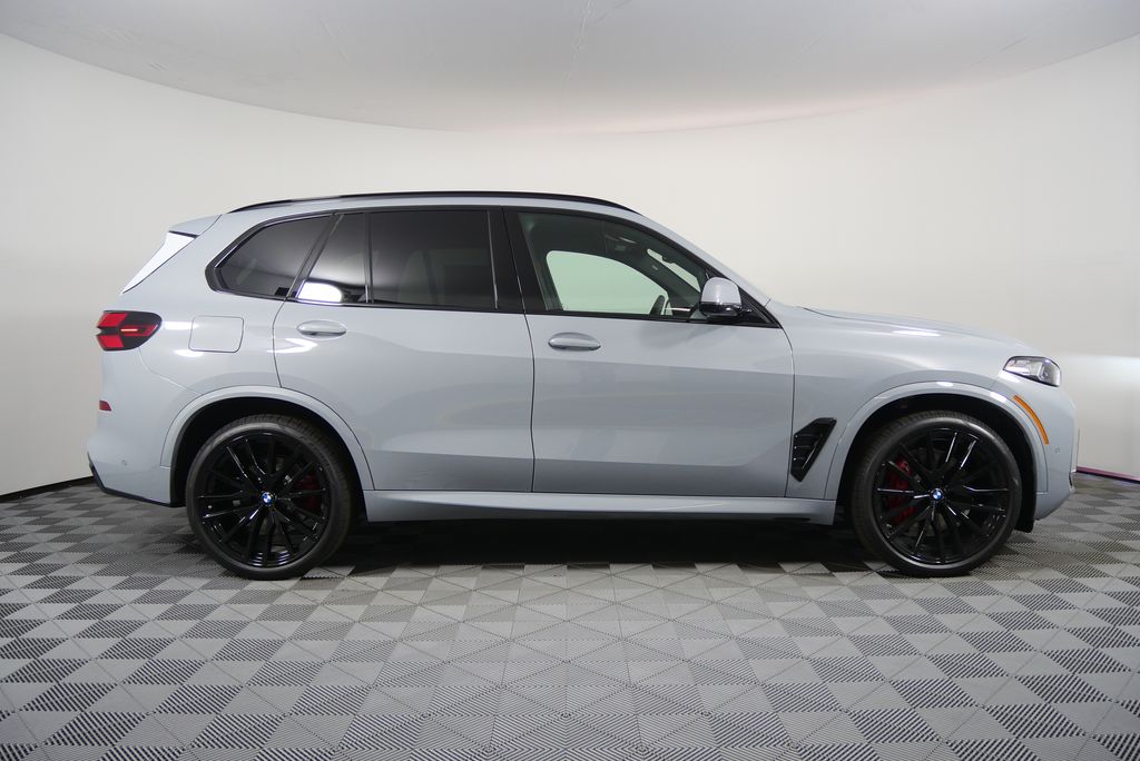Thumbnail: 2026 BMW X5 - 2
