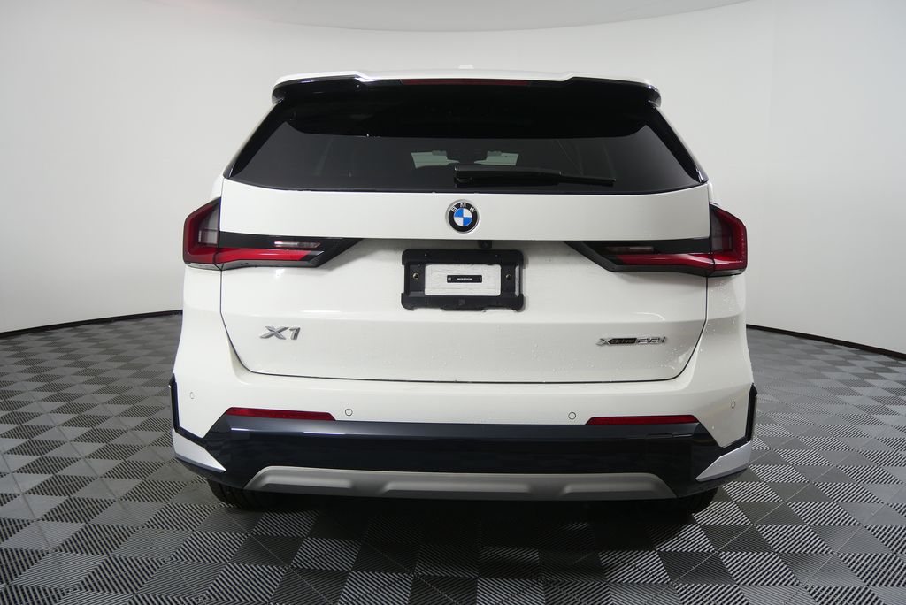 Thumbnail: 2023 BMW X1 - 4