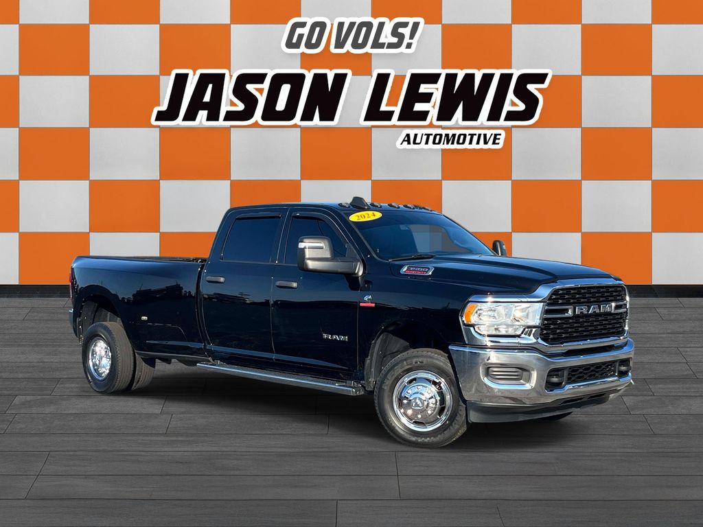 Diamond Black 2024 RAM 3500 Pickup Truck Four-Wheel Drive 6-Speed Automatic