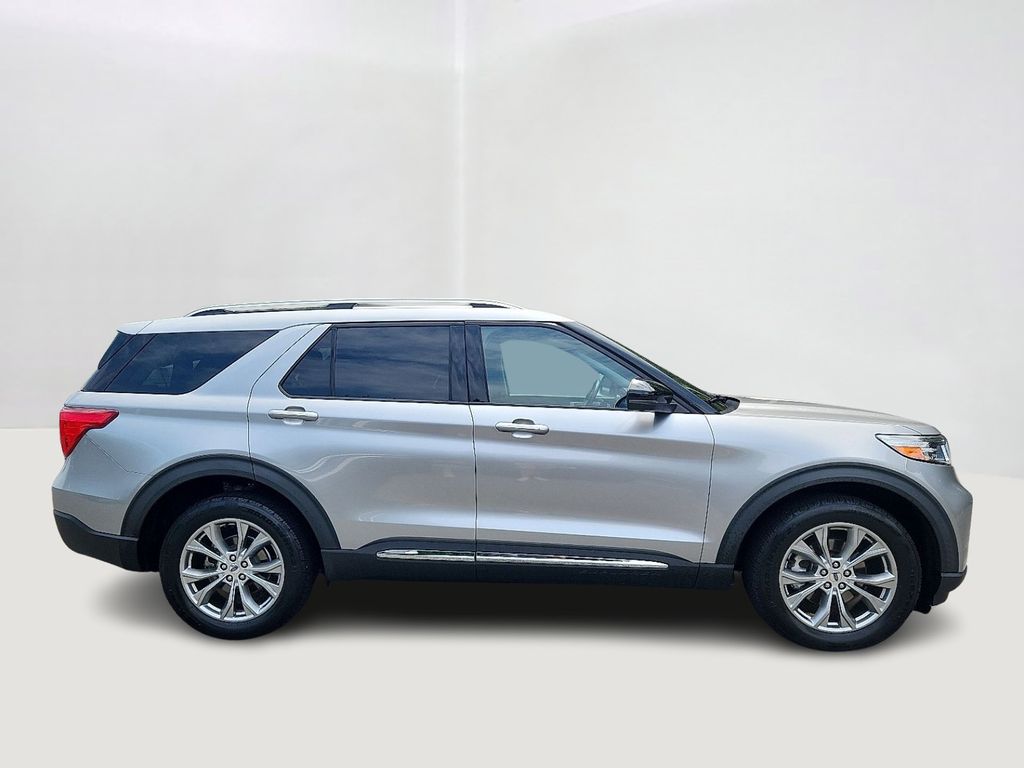 Thumbnail: 2021 Ford Explorer - 4
