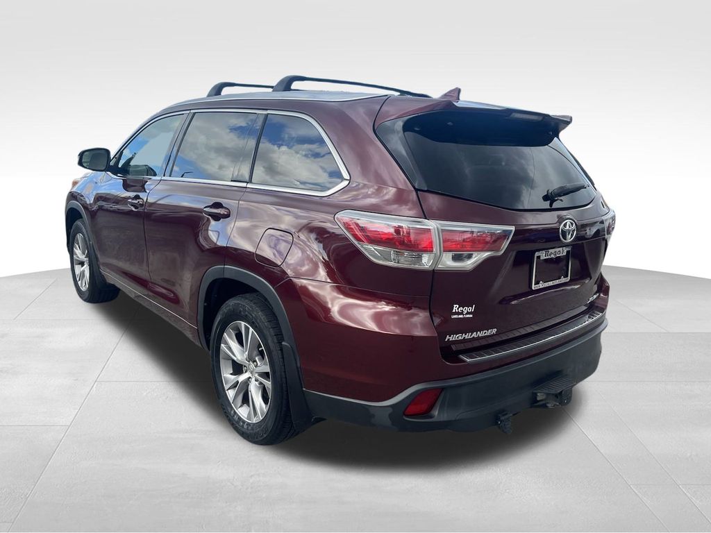 2015 Toyota Highlander XLE V6 7