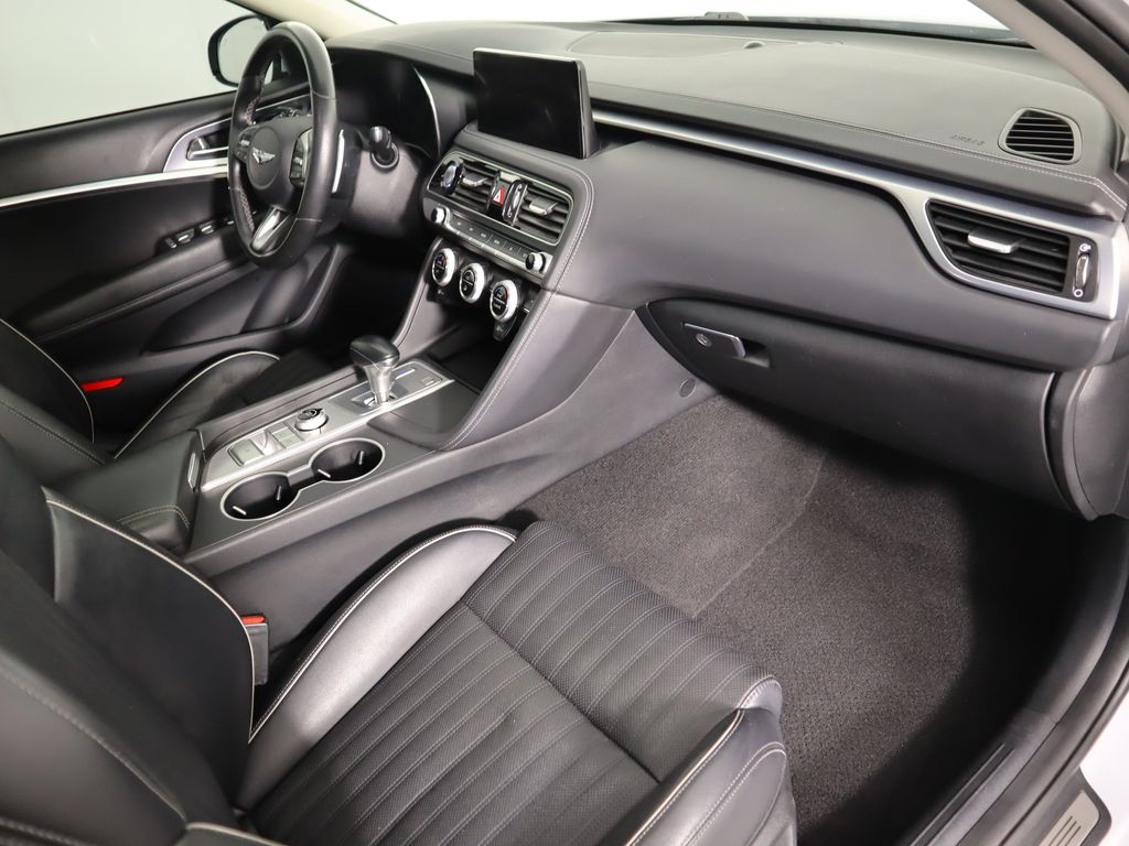 Thumbnail: 2022 Genesis G70 - 18