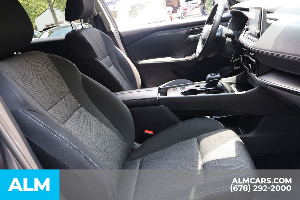 Used 2025 Gray Nissan SV image 28