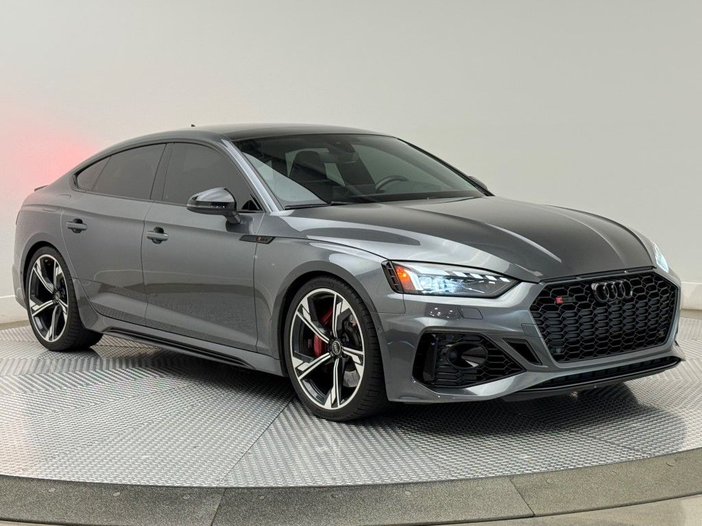 Thumbnail: 2021 Audi RS 5 - 2