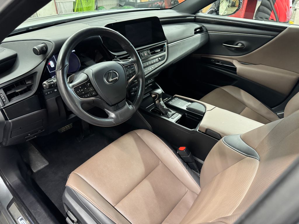 2022 Lexus ES 350