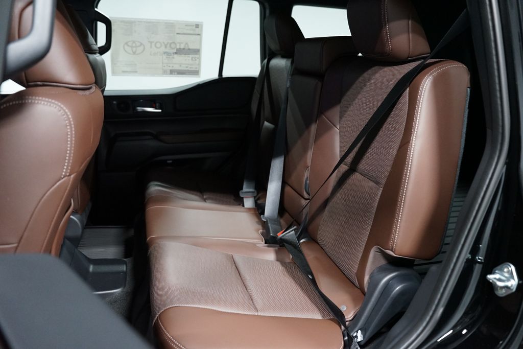 Thumbnail: 2026 Toyota Land Cruiser - 32