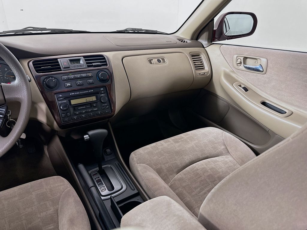 Thumbnail: 2002 Honda Accord - 22