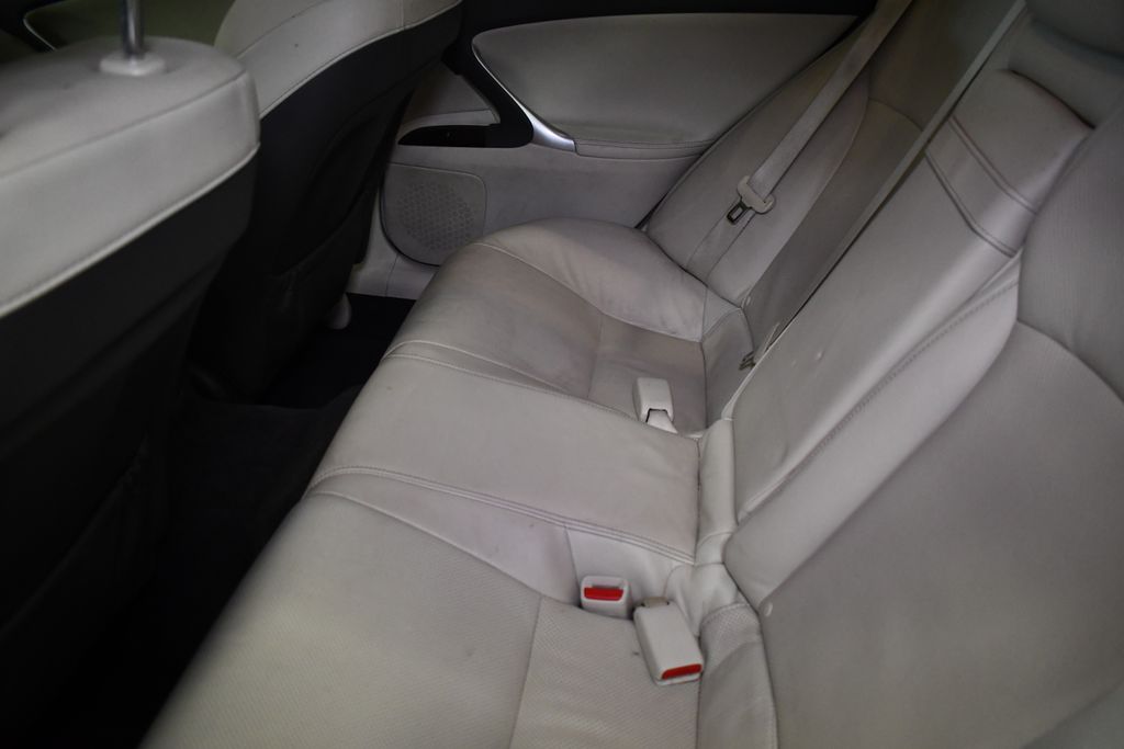 Thumbnail: 2013 Lexus IS - 23