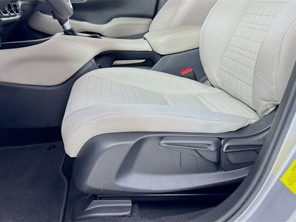 Used Car 2023 Honda Hr-v  Lx For Sale Under $25,000 In Austin, Texas