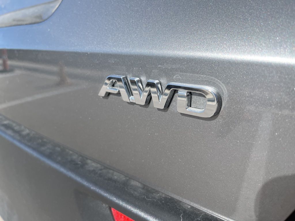 Thumbnail: 2024 Toyota bZ4X - 10