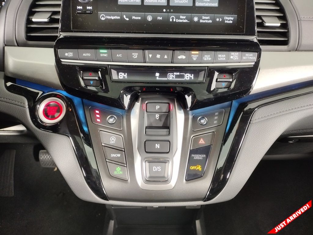 2026 Honda Odyssey Touring - Photo 17