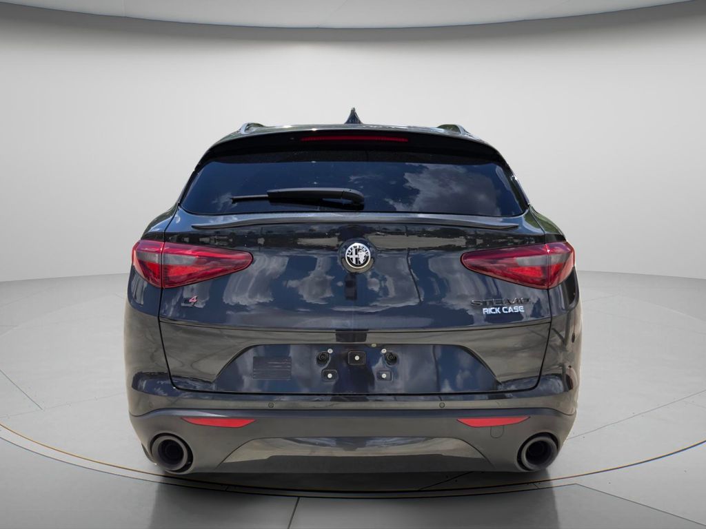 2020 Alfa Romeo Stelvio - $14,393
