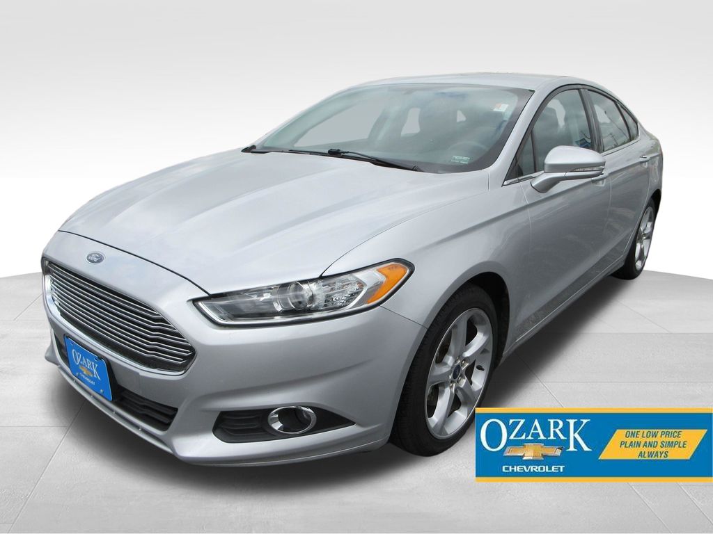Ingot Silver 2016 Ford Fusion SE Sedan Front-Wheel Drive 6-Speed Automatic