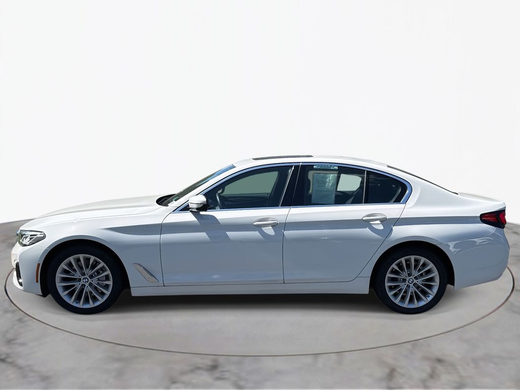 Thumbnail: 2022 BMW 5 Series - 12