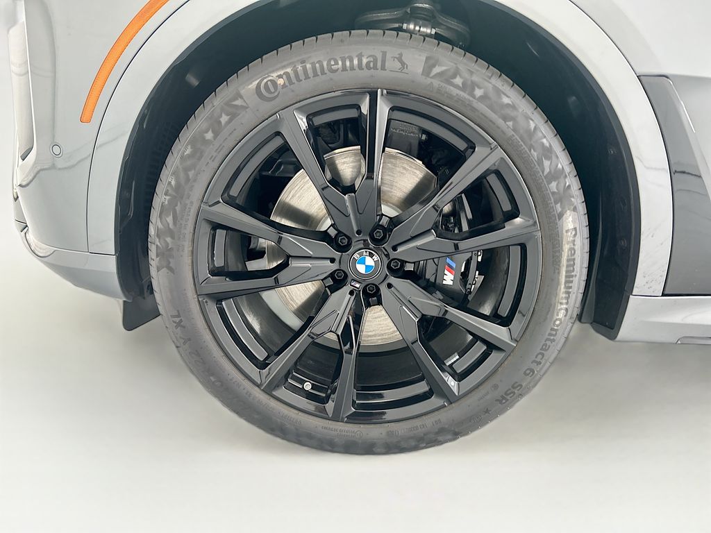 Thumbnail: 2027 BMW X7 - 29