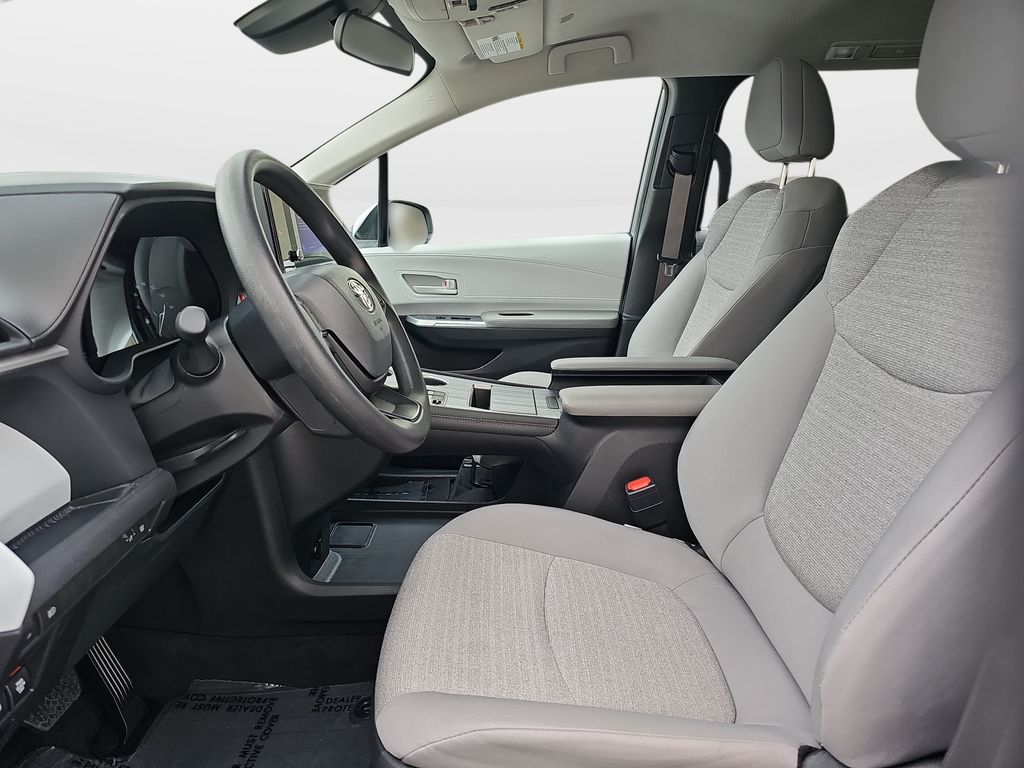 Used 2025 Toyota Sienna Van