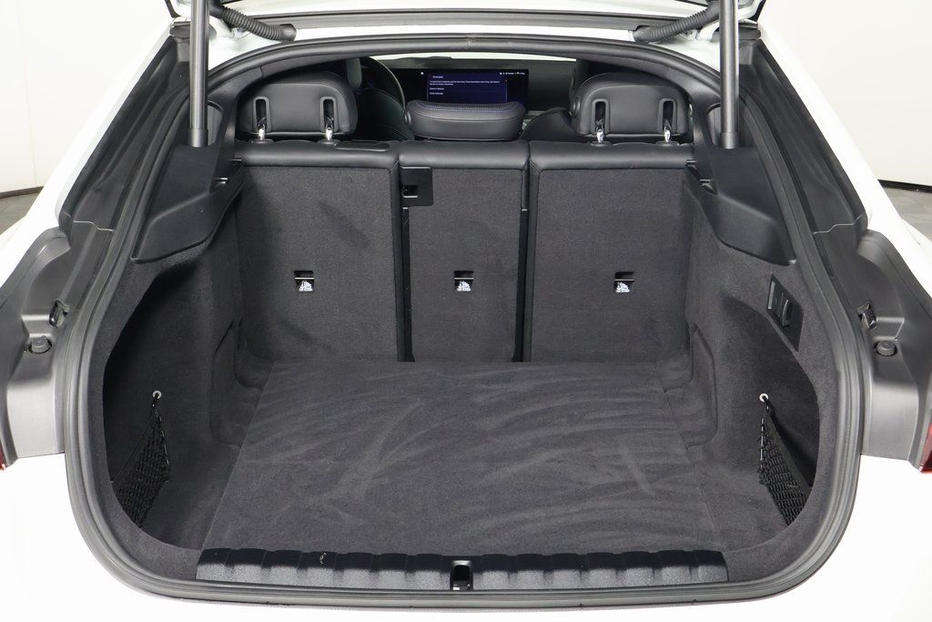 Thumbnail: 2023 BMW i4 - 14