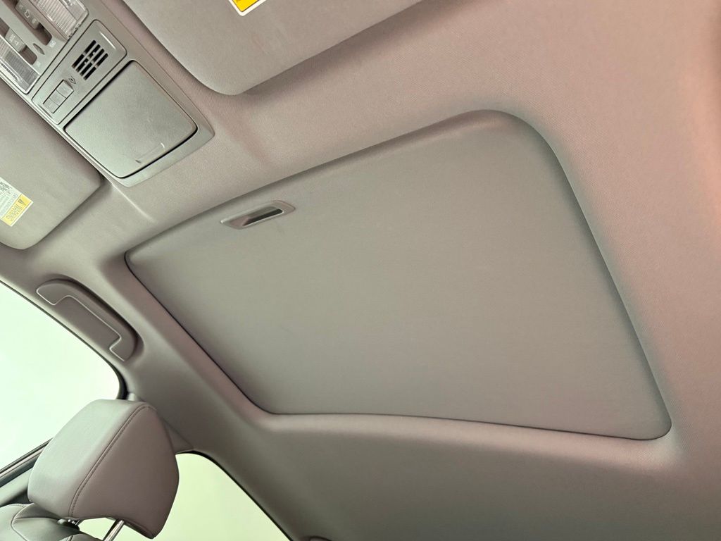 Thumbnail: 2019 Honda CR-V - 19