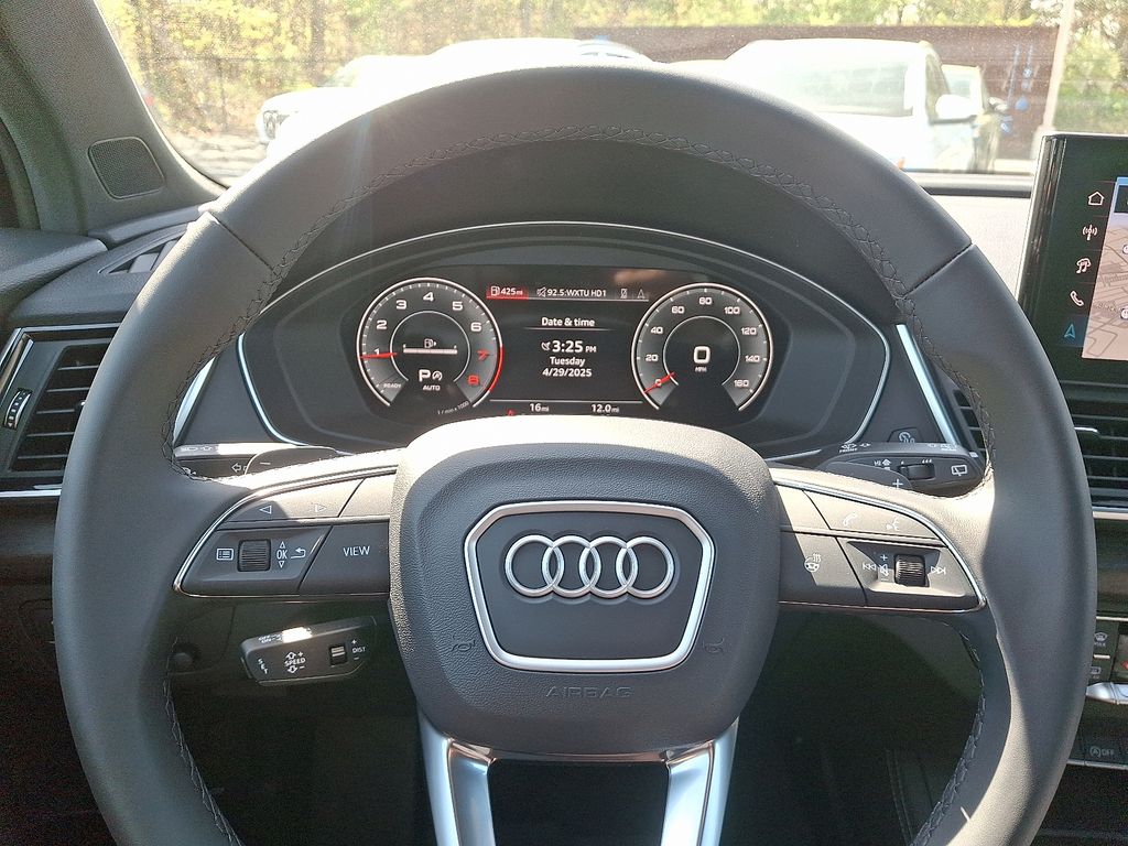 2025 Audi Q5 e Premium Plus 9