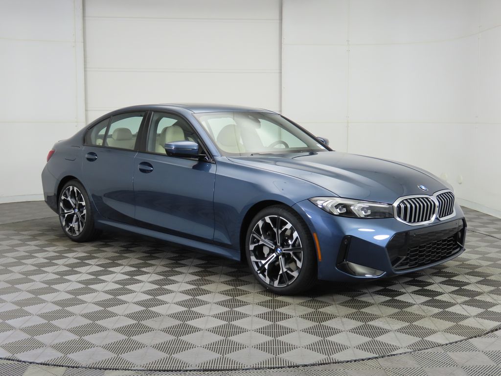 Thumbnail: 2026 BMW 3 Series - 3