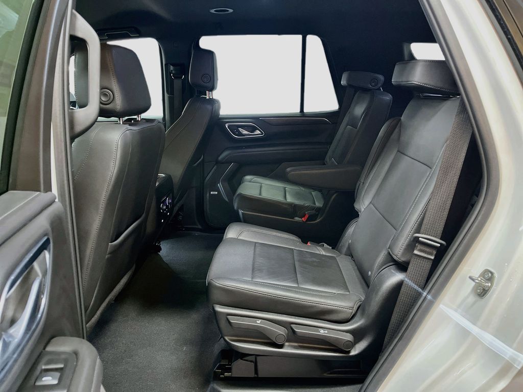 Used 2024 Summit White Chevrolet Z71 image 25
