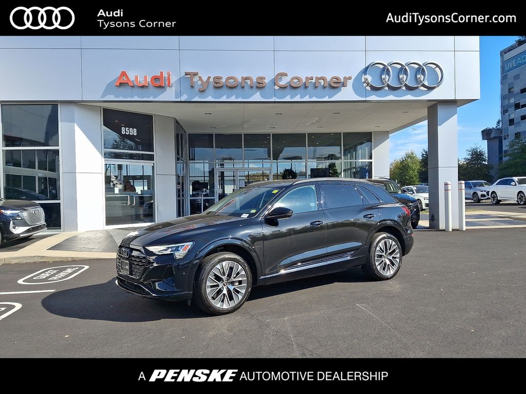 2024 Audi Q8 e-tron Premium Plus -
                Vienna, VA