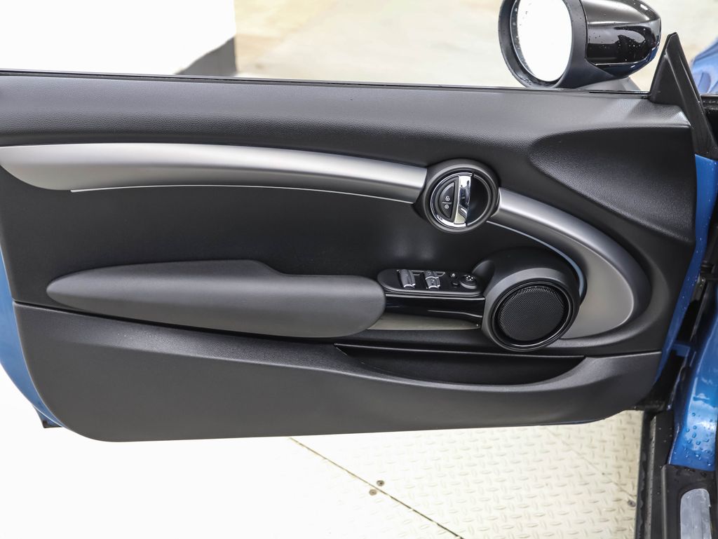 Thumbnail: 2024 MINI Cooper - 9