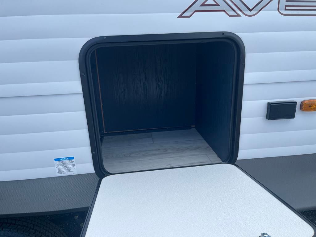 2025 Prime Time Avenger 25 MKB Travel Trailer